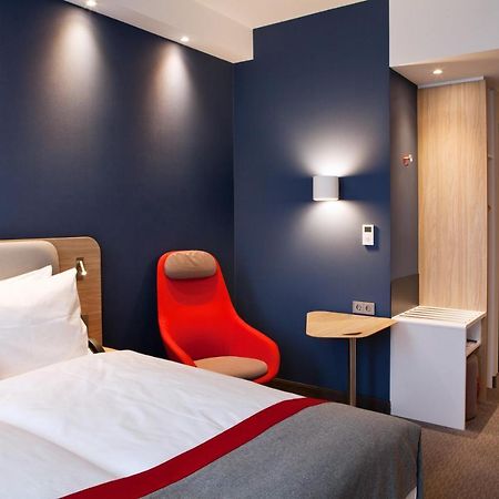 Holiday Inn Express - Kaiserslautern By Ihg Exteriör bild