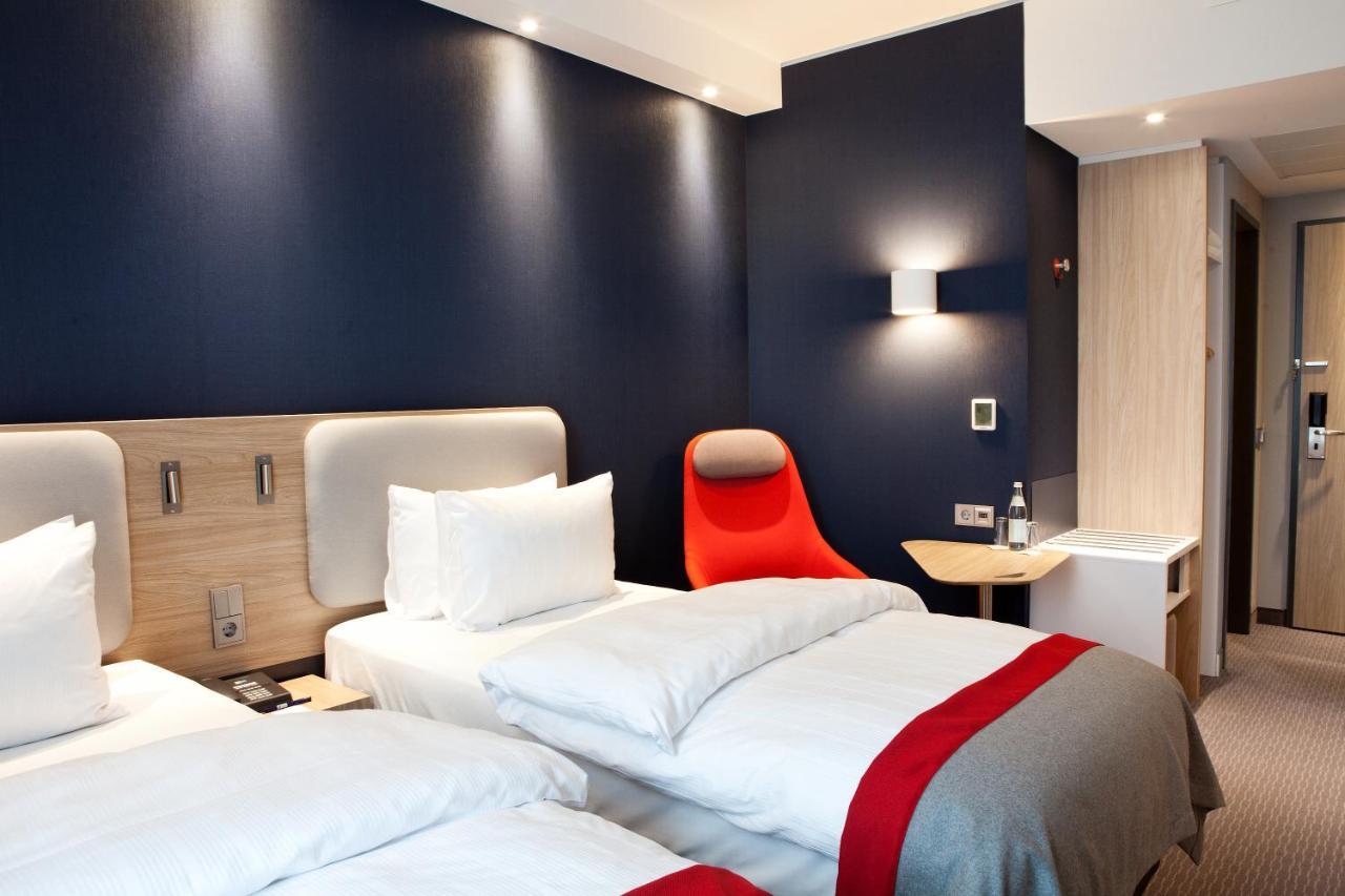 Holiday Inn Express - Kaiserslautern By Ihg Exteriör bild