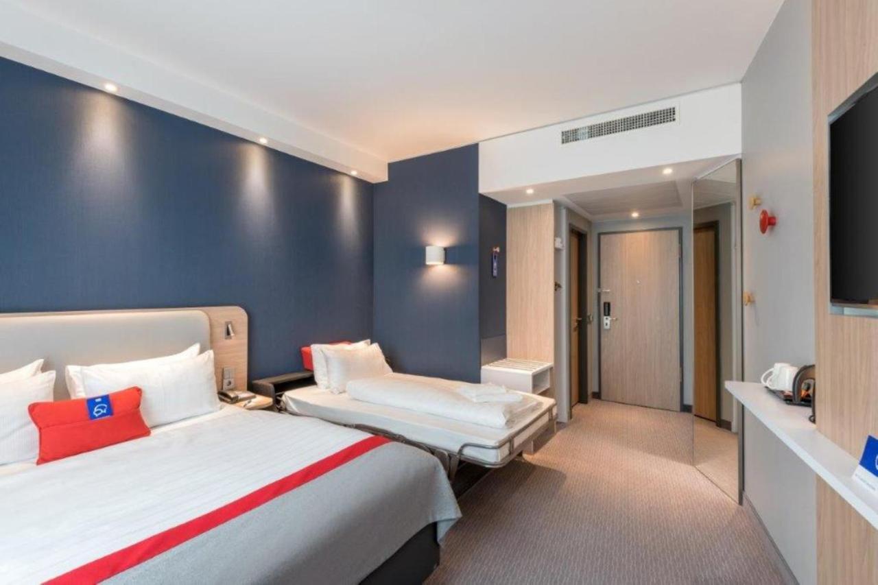 Holiday Inn Express - Kaiserslautern By Ihg Exteriör bild