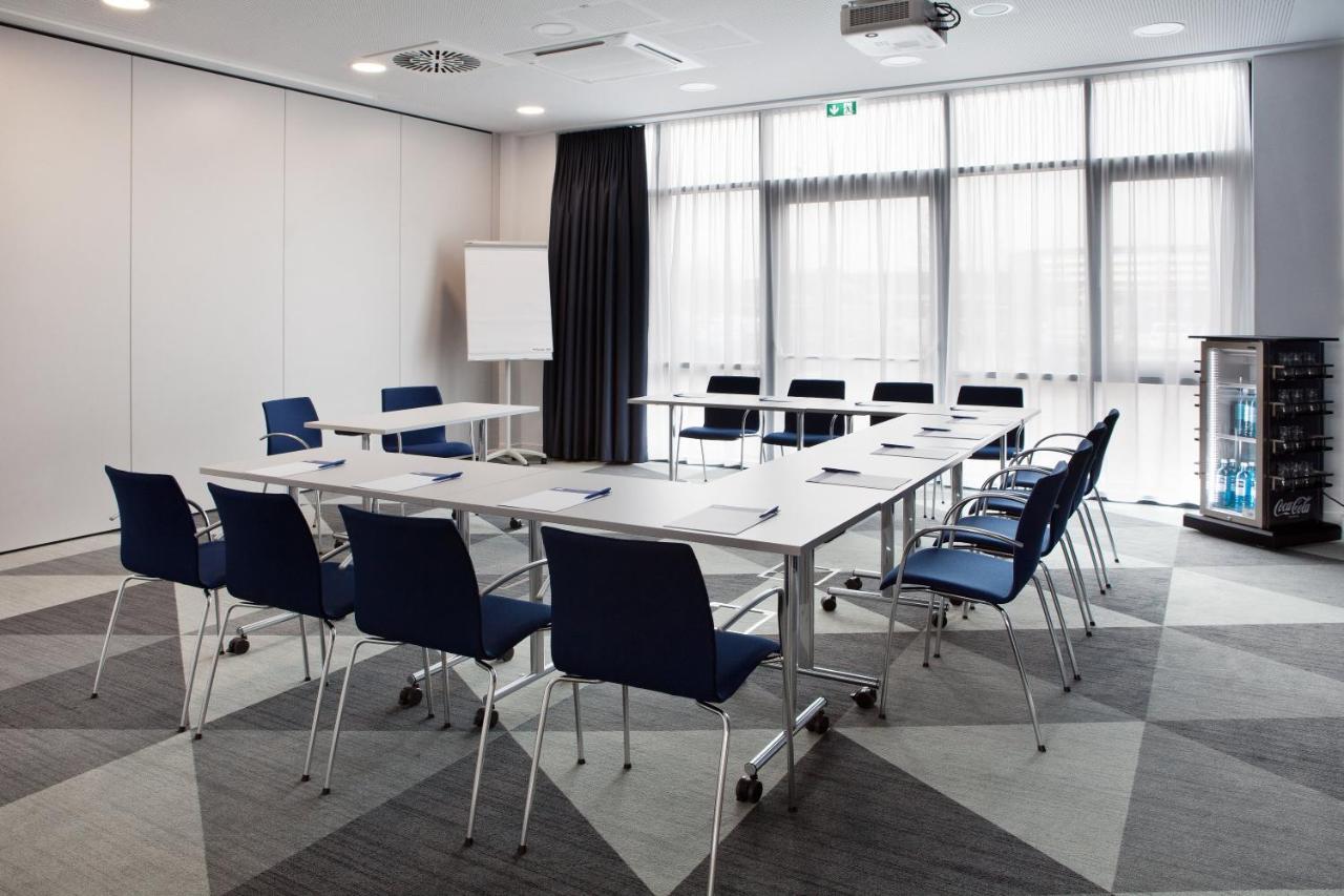 Holiday Inn Express - Kaiserslautern By Ihg Exteriör bild
